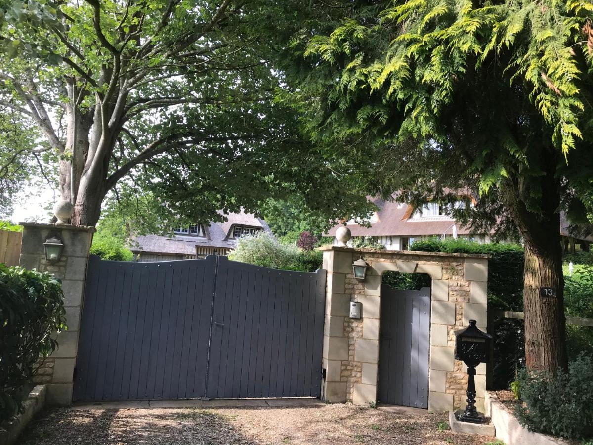 Bed and Breakfast Les Chaumieres Du Pays D'Auge Le Breuil-en-Auge Exterior foto